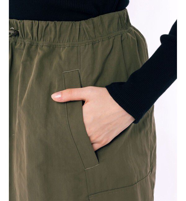 LACOSTE「微起毛素材 撥水ナイロンカーゴスカート」|スカート|