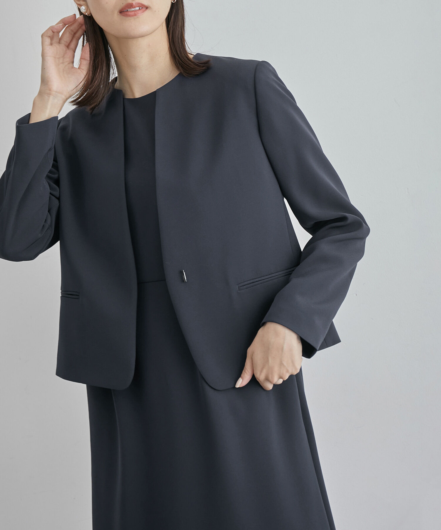 ROPE「ジョーゼットクルーネックジャケット/セットアップ対応・セレモニー対応」|ノーカラージャケット|ネイビー(40)