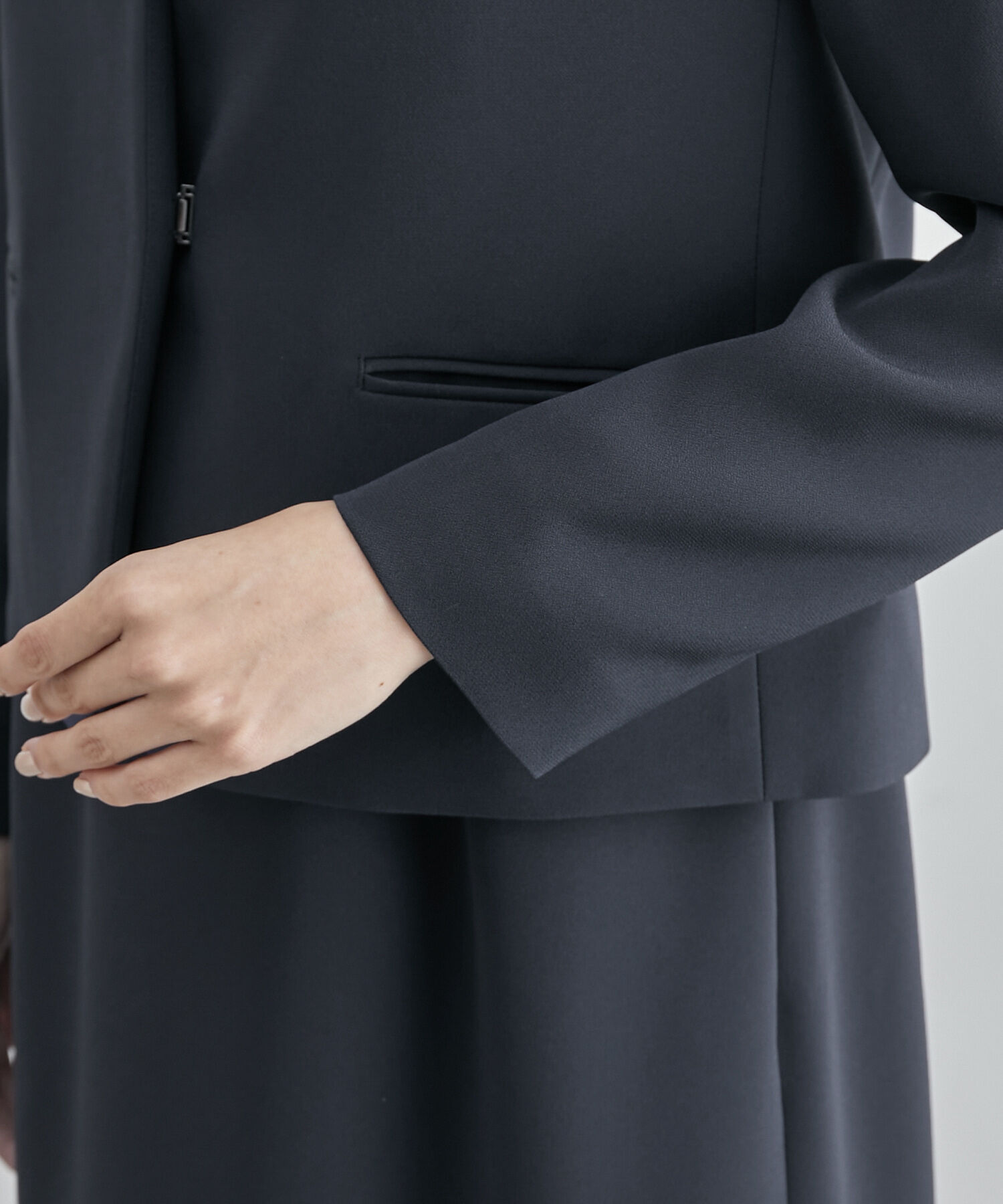 ROPE「ジョーゼットクルーネックジャケット/セットアップ対応・セレモニー対応」|ノーカラージャケット|