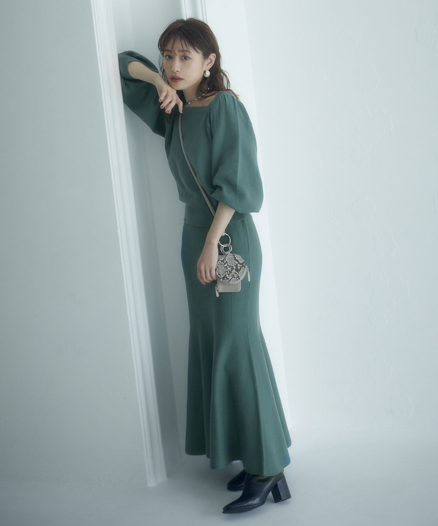 vis-a-vis「【WEB限定】前後2WAYスクエアネックニット【セットアップ対応】」|ニット・セーター|