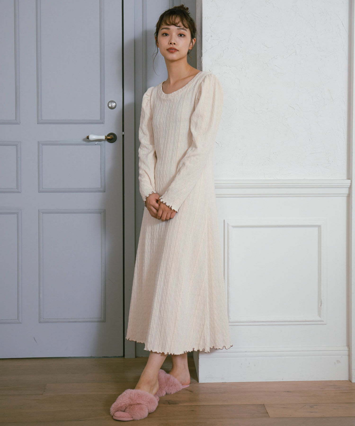 VIS「【ViSage】カットジャガードパワショルAラインロングワンピース」|ルームウェア|