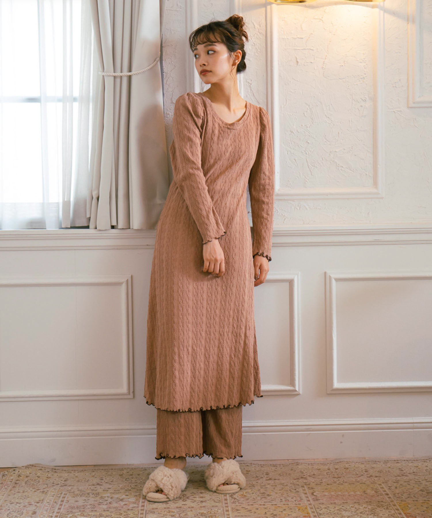 VIS「【ViSage】カットジャガードパワショルAラインロングワンピース」|ルームウェア|