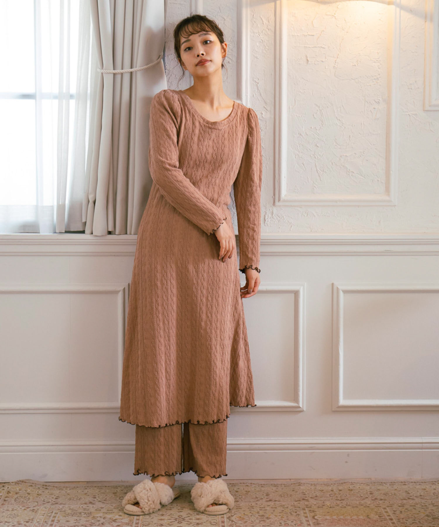 VIS「【ViSage】カットジャガードパワショルAラインロングワンピース」|ルームウェア|