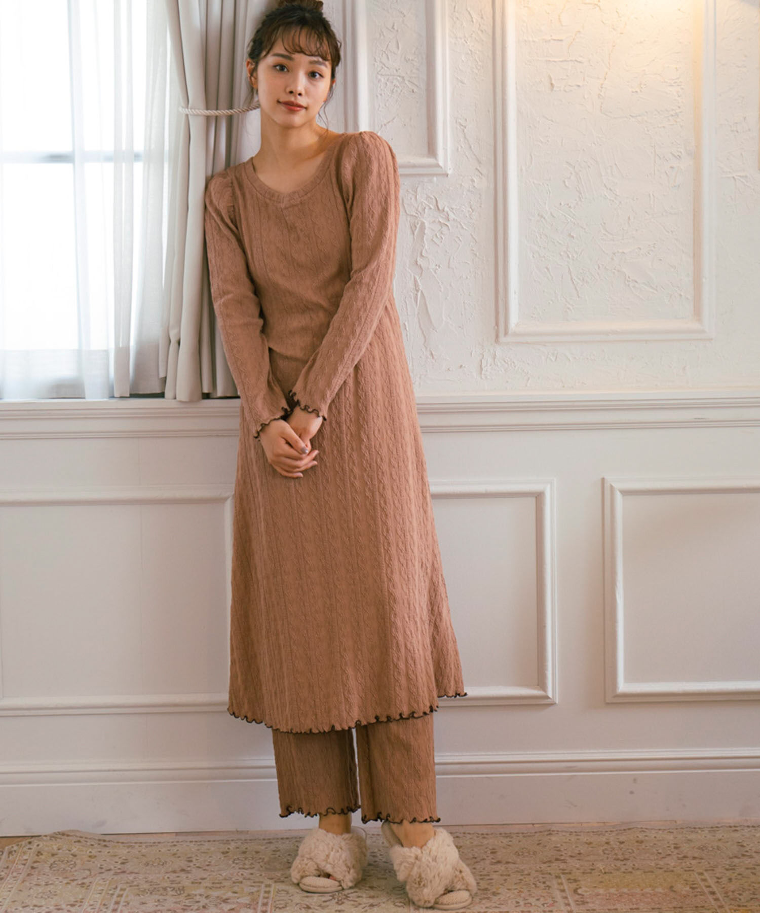 VIS「【ViSage】カットジャガードパワショルAラインロングワンピース」|ルームウェア|ブラウン系(23)