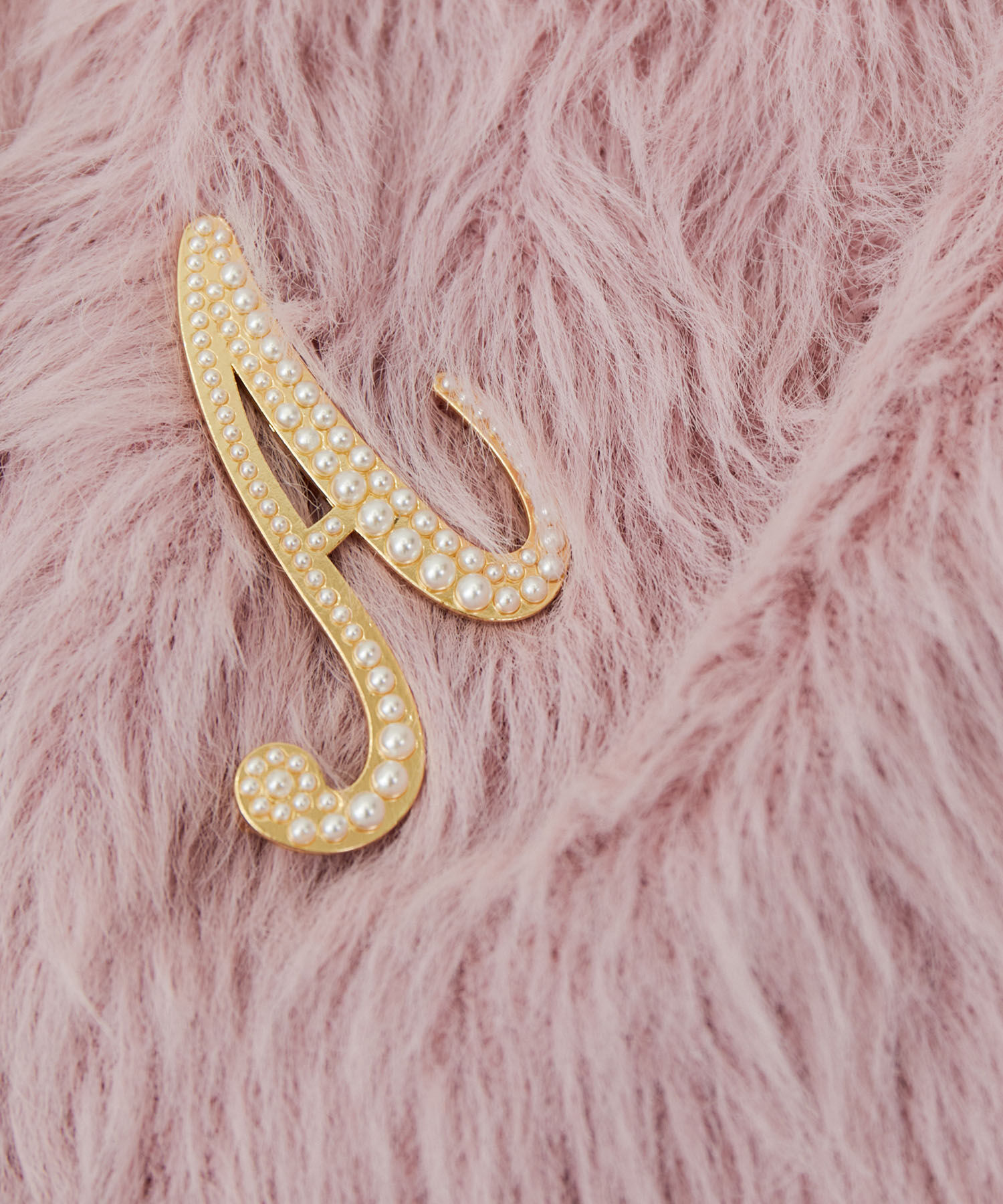 VIS「パールイニシャルブローチ」|ブローチ・コサージュ|ゴールド(90)