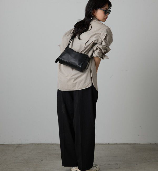  「レザースクエアショルダーバッグ」|ショルダー・メッセンジャー|