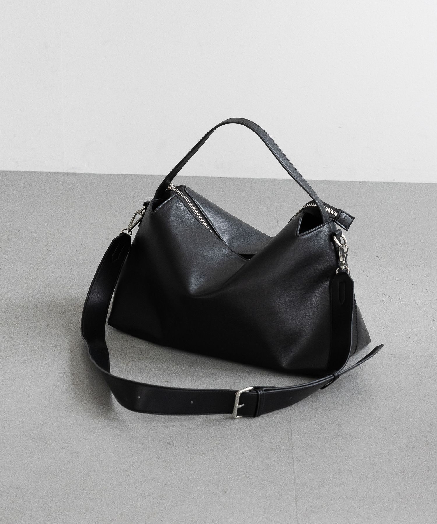 A part by 「2WAYソフトバッグ」|ショルダー・メッセンジャー|ブラック