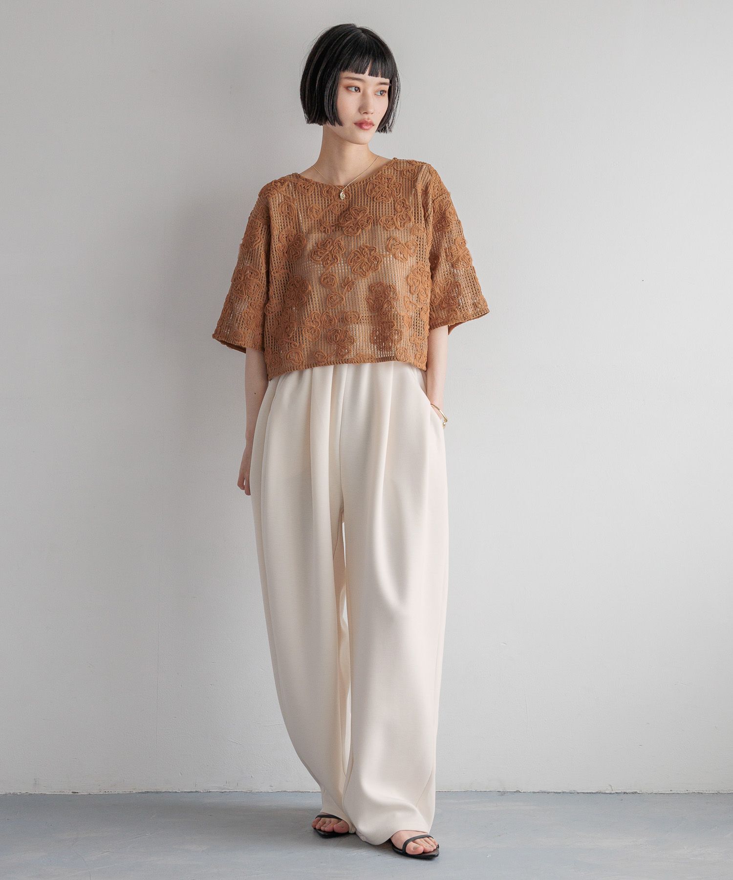 LOWRYS FARM「カットイージーコクーンパンツ」|チノ|