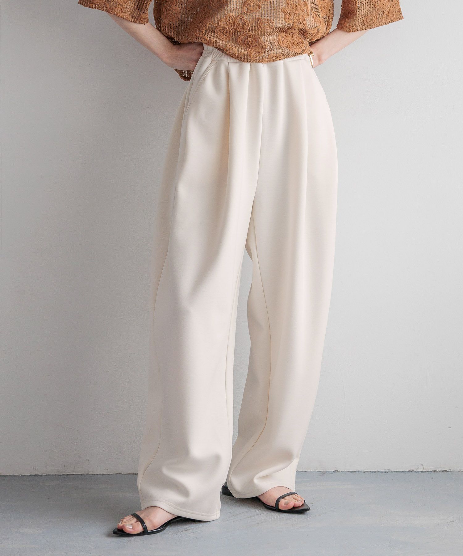 LOWRYS FARM「カットイージーコクーンパンツ」|チノ|