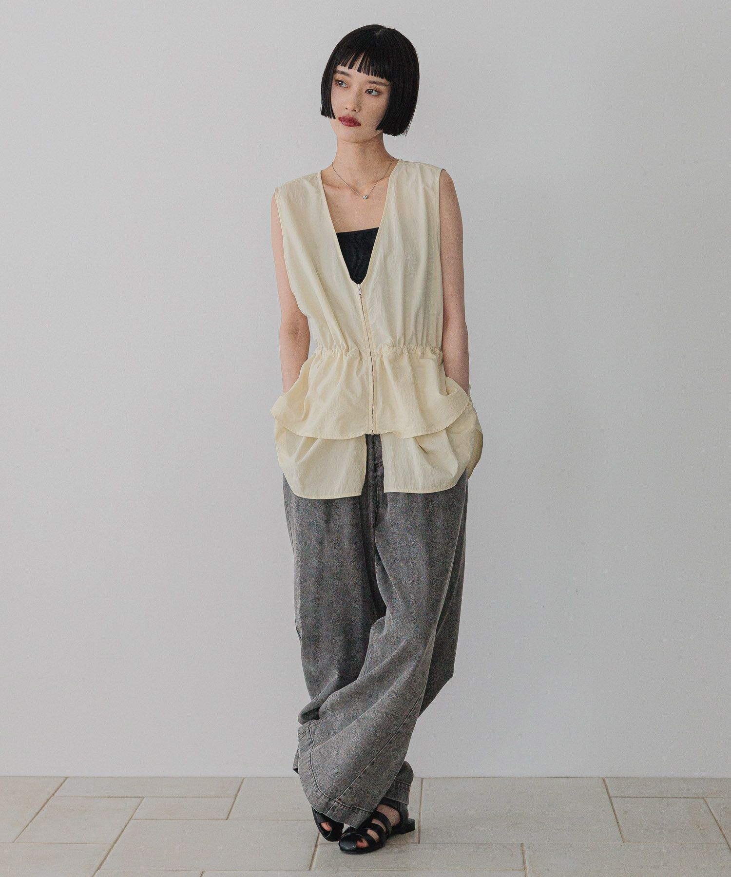 LOWRYS FARM「マルチＷＡＹフリルベスト」|ダウンベスト・ベスト|