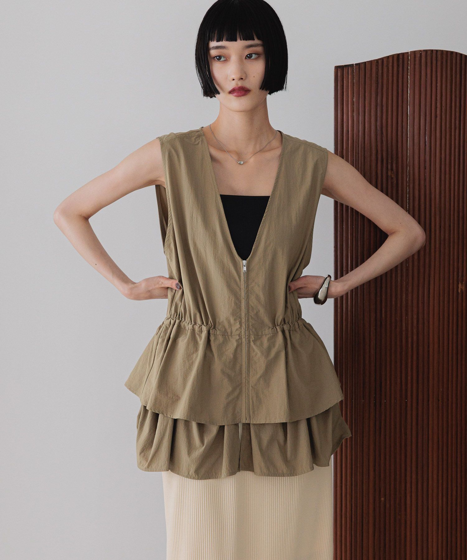 LOWRYS FARM「マルチＷＡＹフリルベスト」|ダウンベスト・ベスト|