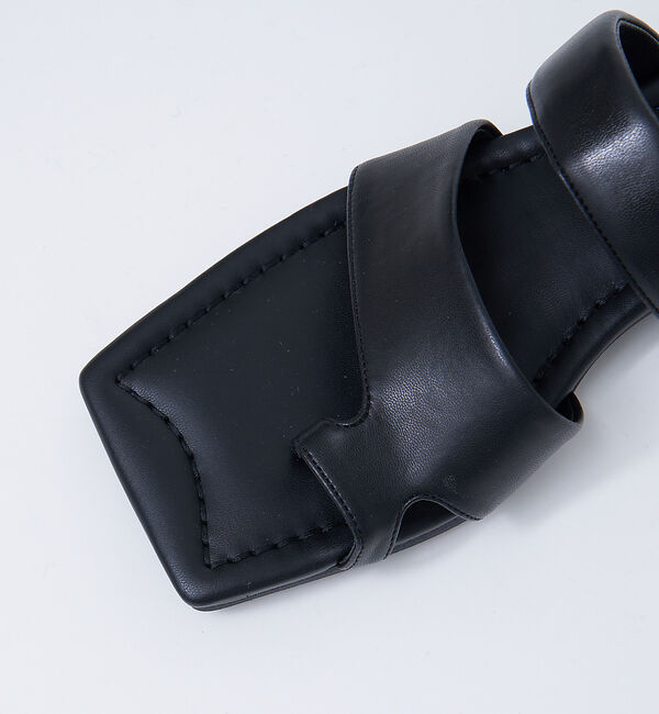 AU BANNISTER「【WEB限定】韓国風/スクエア アシンメトリー サンダル」|サンダル|