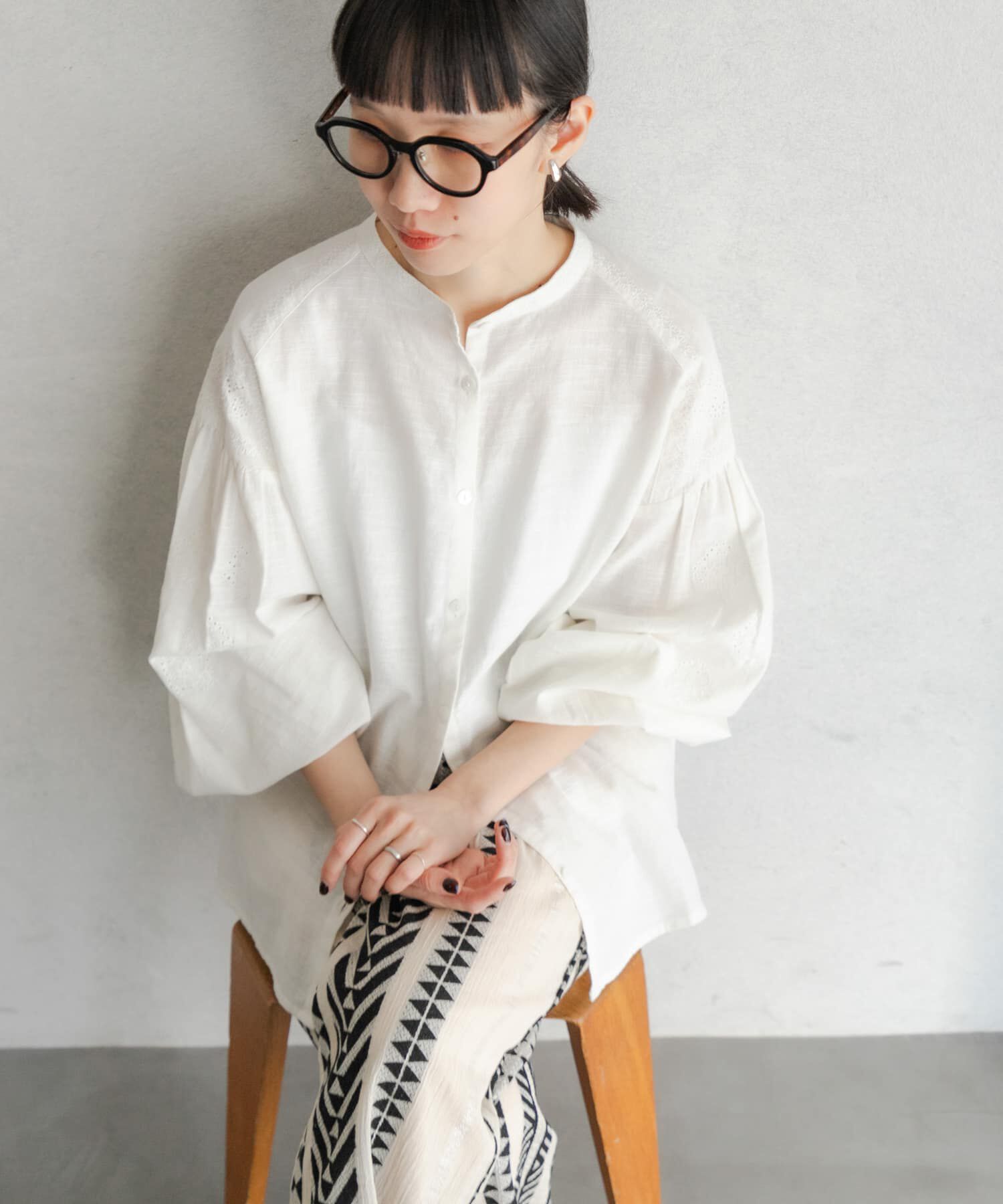 URBAN RESEARCH DOORS「刺繍ボリュームスリーブブラウス」|シャツ・ブラウス|