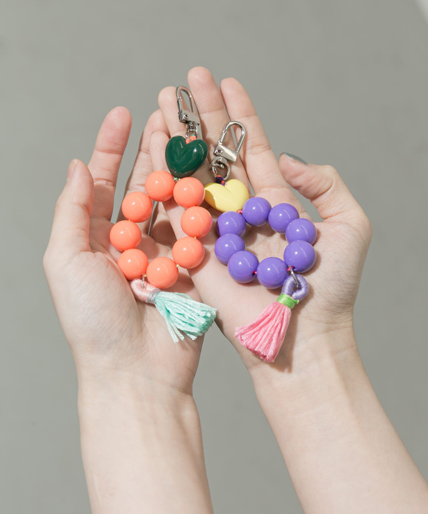 SMELLY「カラーボールタッセルキーチェーン」|チャーム・キーホルダー|