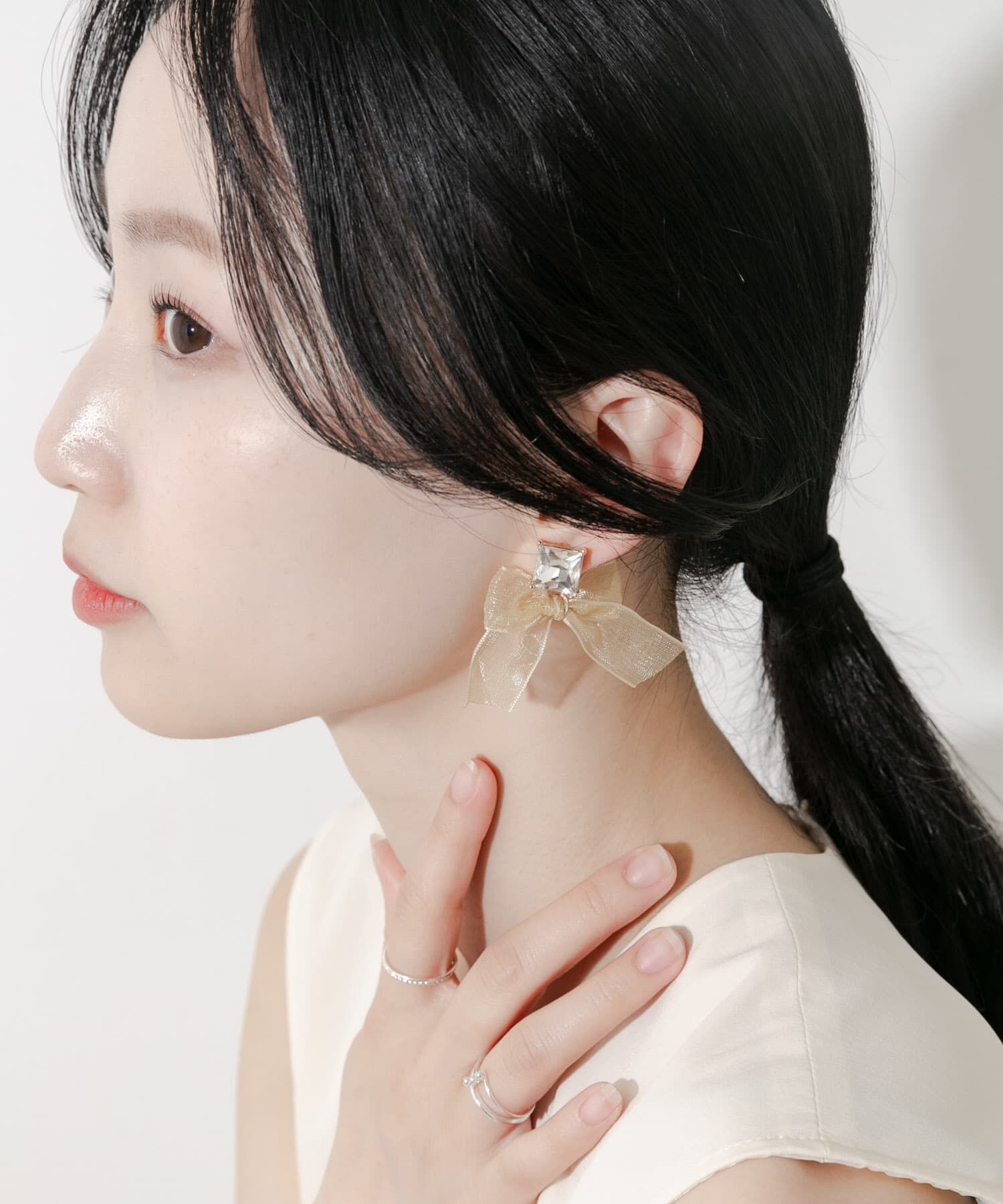 SMELLY「スクエアビジューリボンイヤリング」|イヤリング|