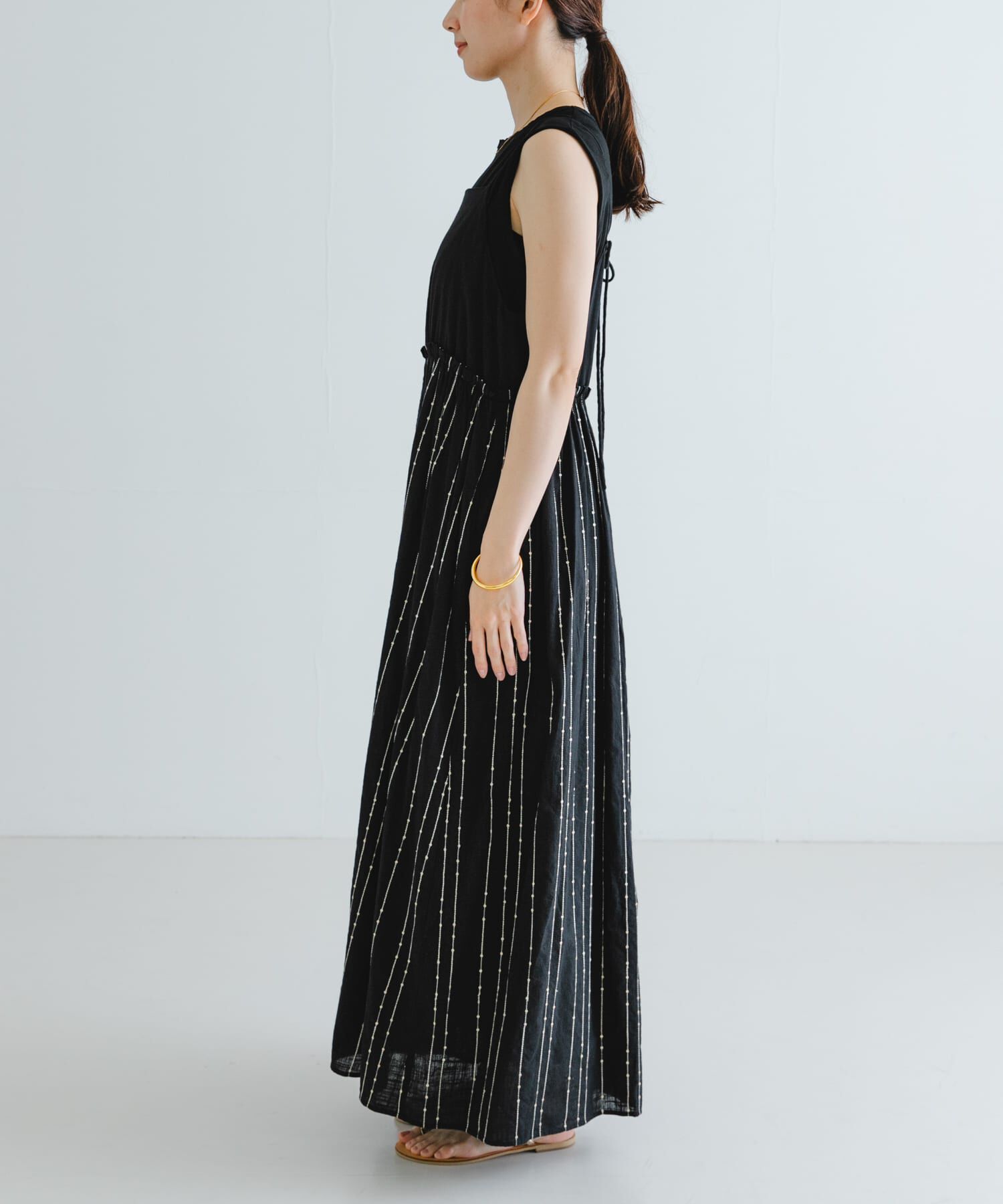 URBAN RESEARCH「スパンコール刺繍キャミワンピース」|ワンピース|