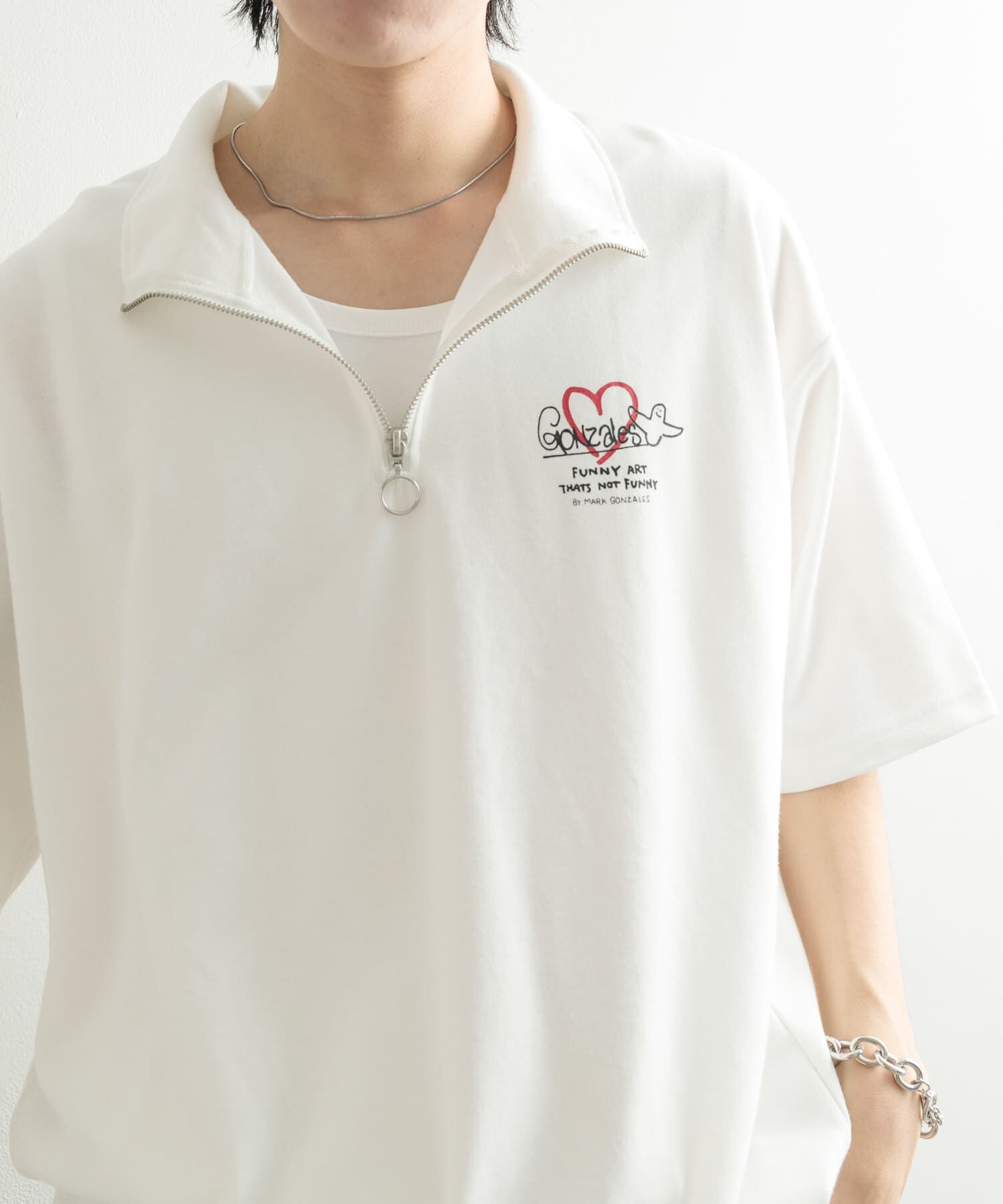 SENSE OF PLACE by URBAN RESEARCH「『WEB限定』Mark Gonzales　スタンドハーフZIPドローコードTシャツ」|Tシャツ・カットソー|