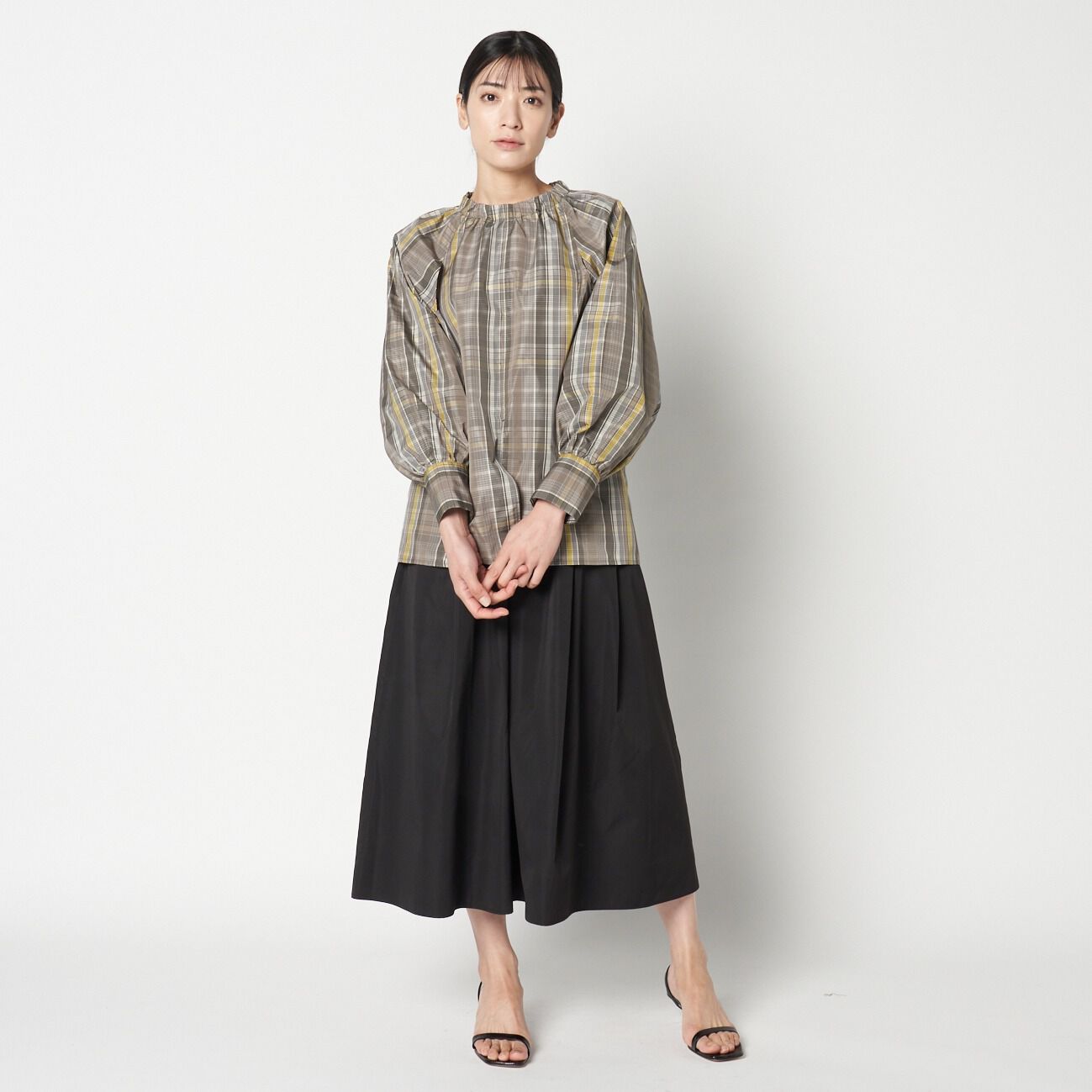 HELIOPOLE「HELIOPOLE CHANBRAY TAFFETA GATHER BLOUSE」|シャツ・ブラウス|