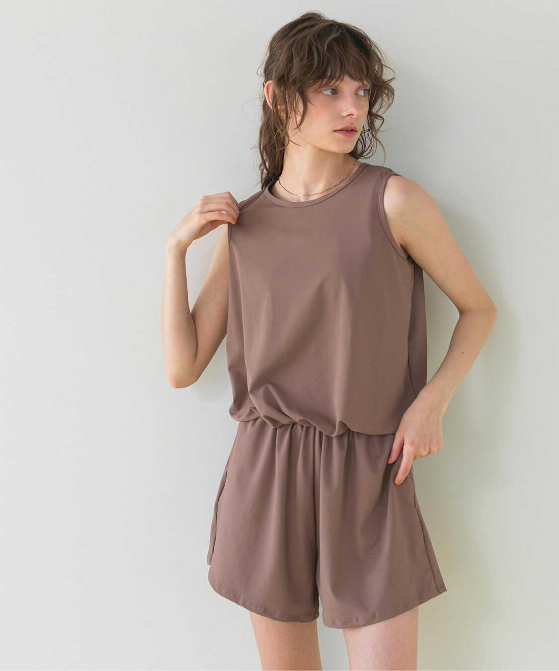 SEA DRESS「ﾊﾞｯｸﾘﾎﾞﾝﾉｰｽﾘｰﾌﾞｵｰﾙｲﾝﾜﾝ/水着」|コンビネゾン|モカ