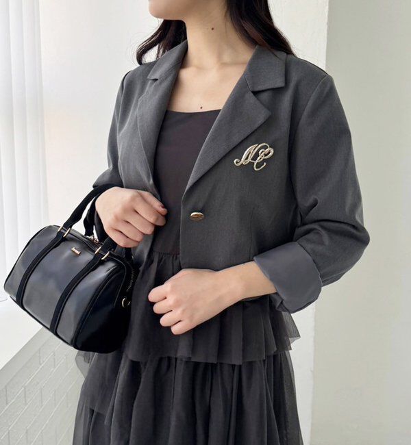  「【WEB限定リバイバル】ブローチ付きショートテーラージャケット」|テーラードジャケット|