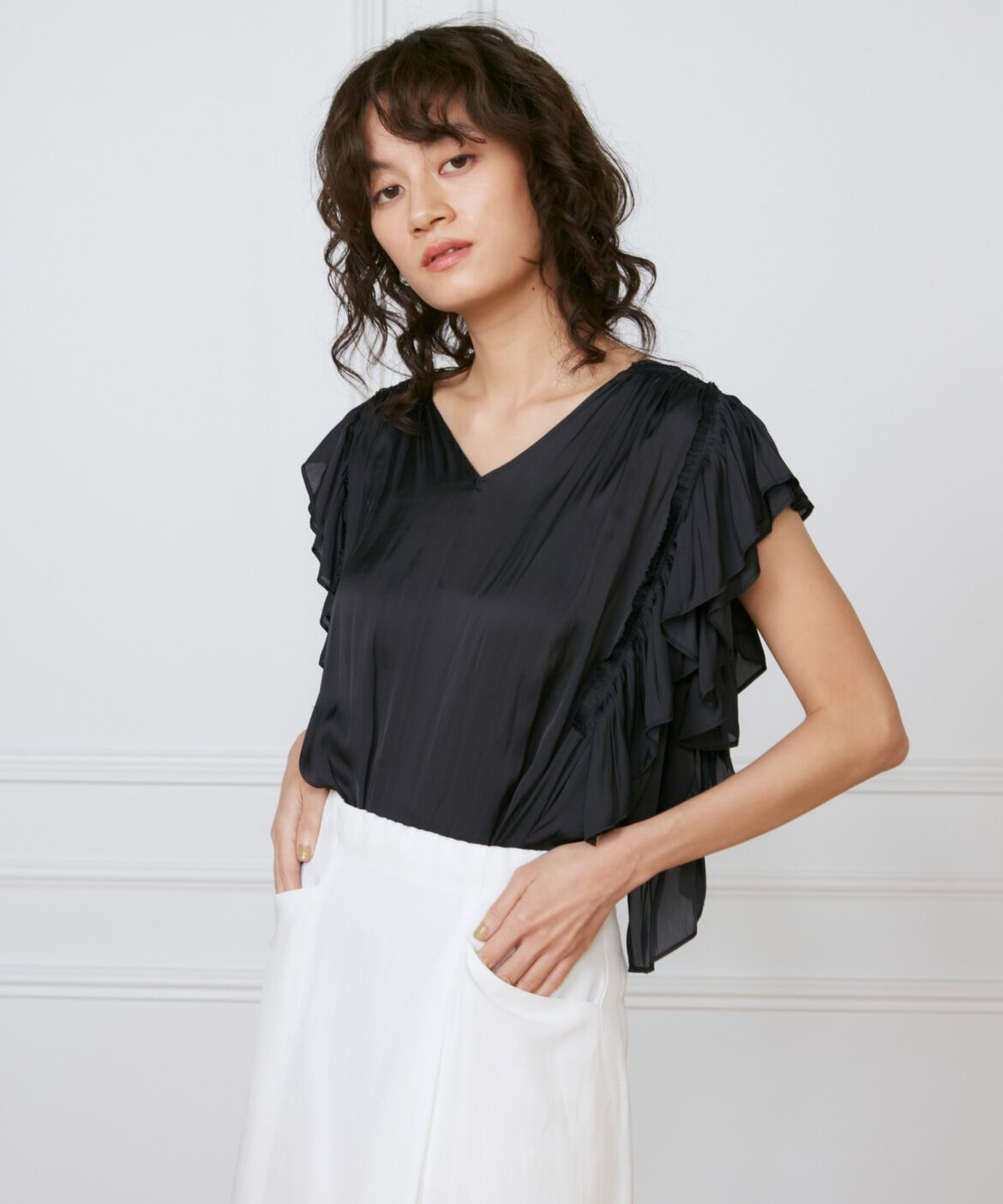 INED「フラッタースリーブブラウス《la veille by SUPERIOR CLOSET》」|シャツ・ブラウス|ブラック