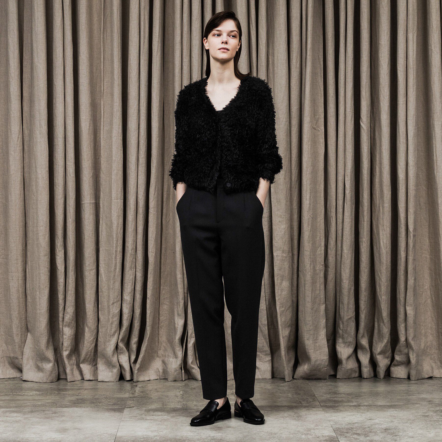 UNTITLED「リリヤンフェザータッチカーディガン」|カーディガン|