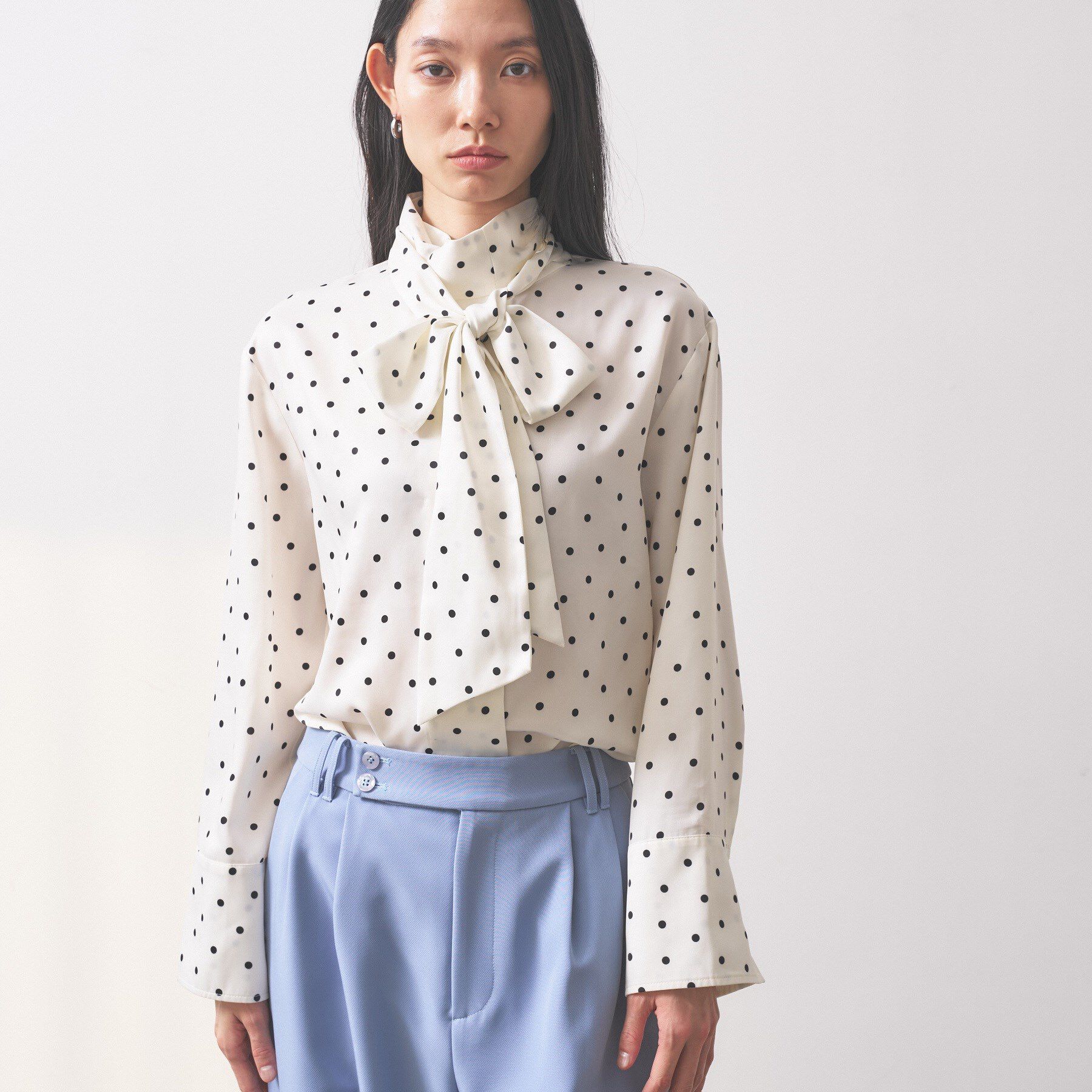 GALLEST「【オケージョン】サテンドットボウタイブラウス」|シャツ・ブラウス|オフホワイト(003
