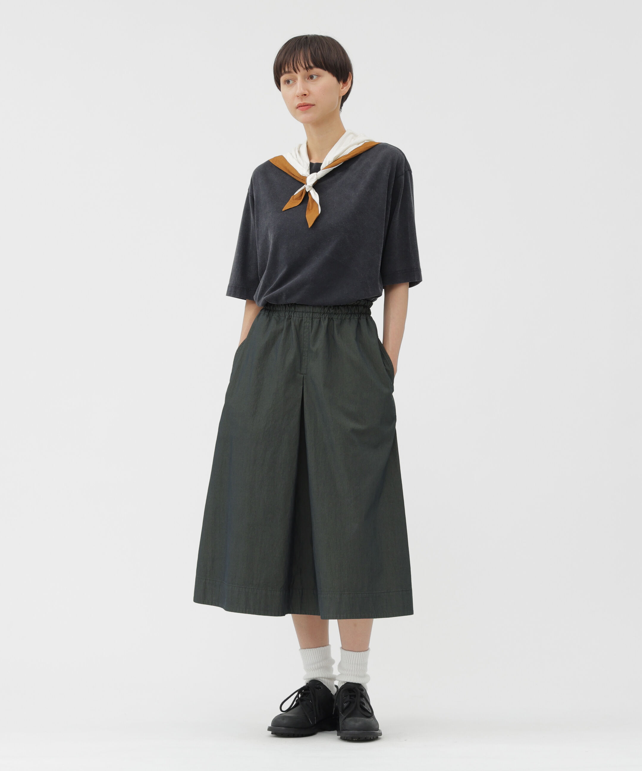 MHL.「DENSE COTTON NYLON SKIRT」|スカート|DARK GREEN3