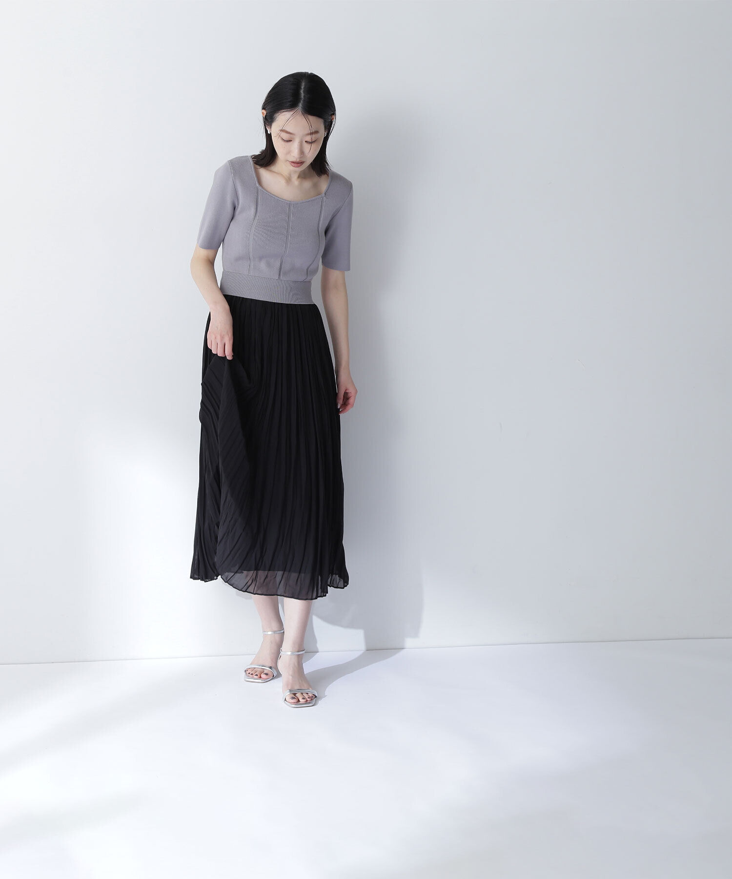  「コルセットライクドッキングニットワンピース」|ワンピース|