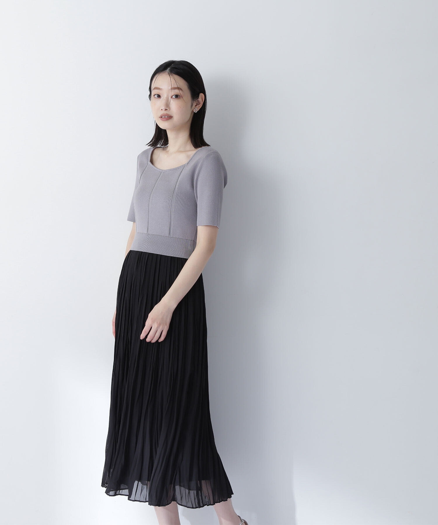  「コルセットライクドッキングニットワンピース」|ワンピース|