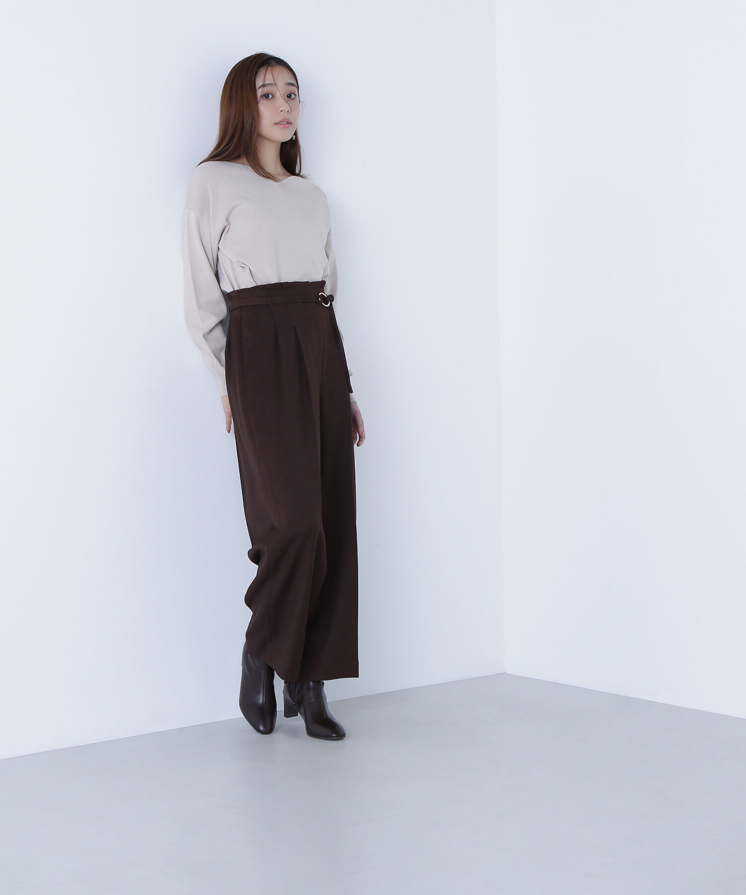  「総針ベーシックシリーズ ニュアンスVネックニット」|ニット・セーター|