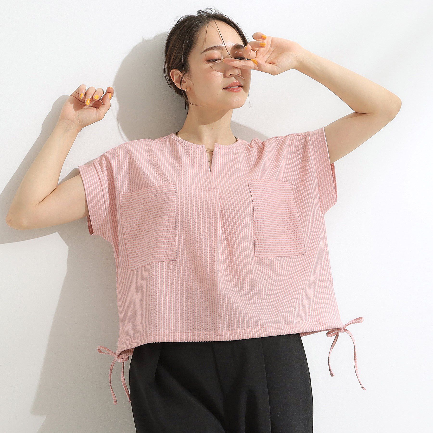 SHOO･LA･RUE「【洗える/S-LL】シルエット変化を楽しめる サッカーストライプ柄スキッパートップス」|Tシャツ・カットソー|