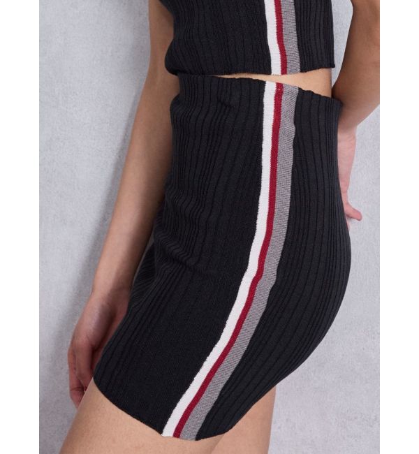 GYDA「サイドラインスカートライクニットショートパンツ」|スカート|ブラック