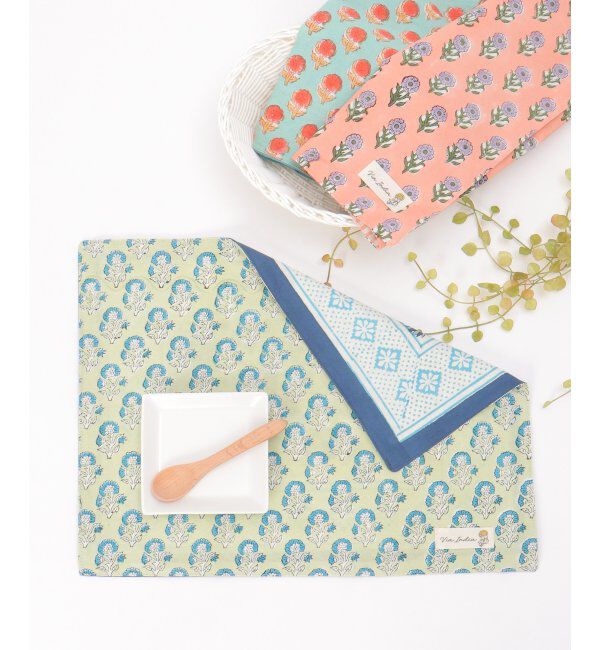 Lbc with Life「ランチマットブロックプリント」|食器・キッチングッズ|ブルー