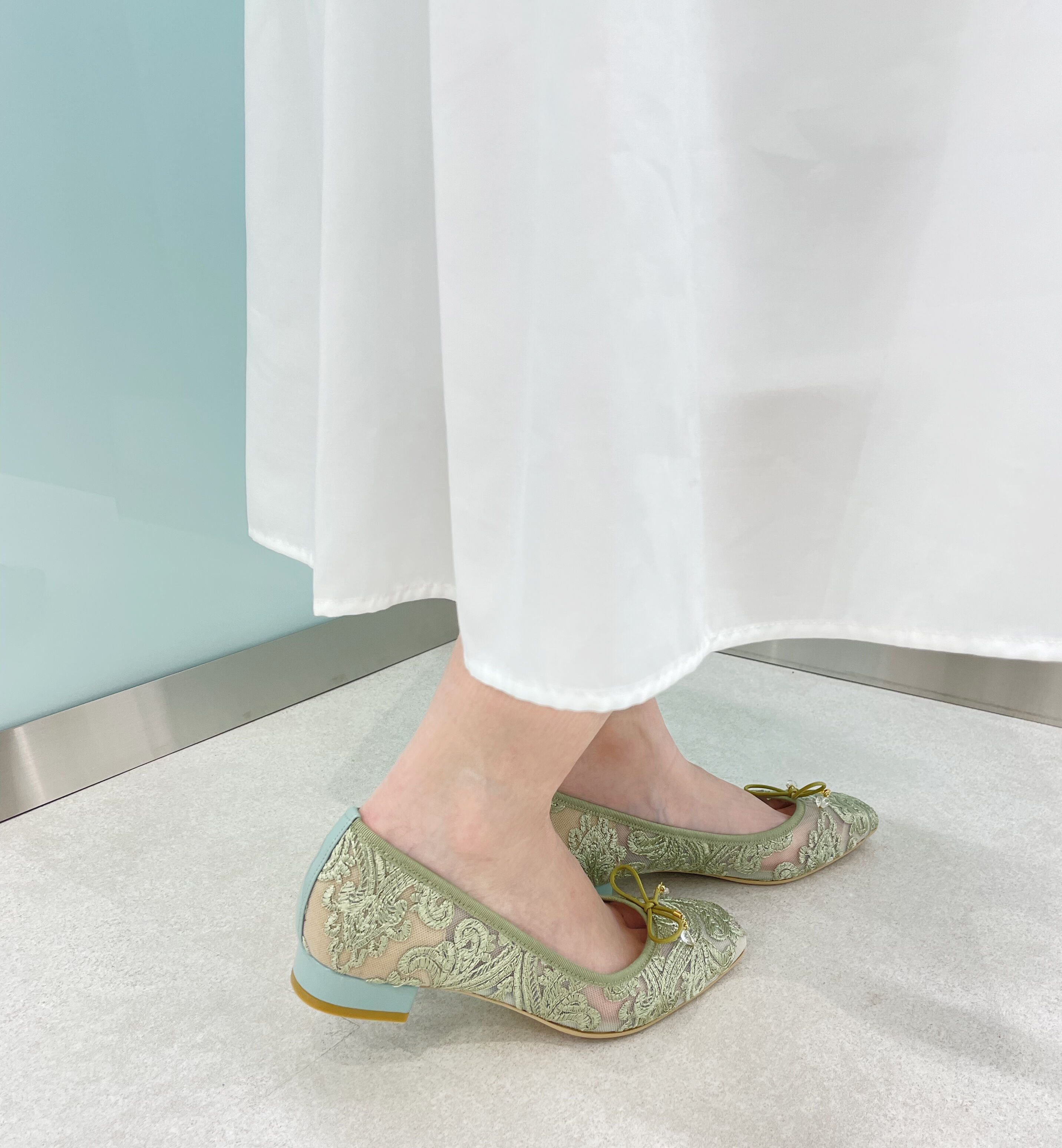 Bridget Birkin「【Bridget Birkin】スクエアレースパンプス」|パンプス|