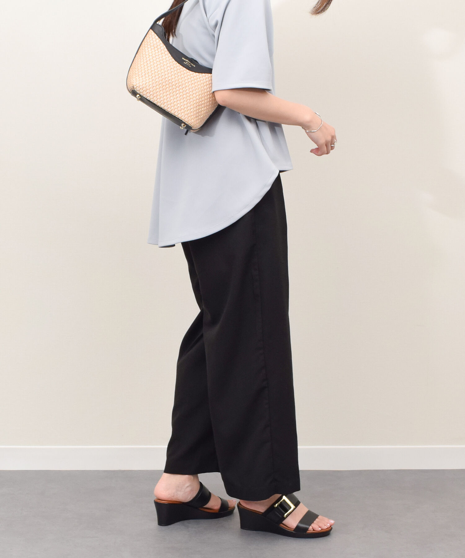 IMPORT SELECT「【ITALIAN SHOEMAKERS】スクエアメタルウェッジヒールサンダル(952343)」|サンダル|