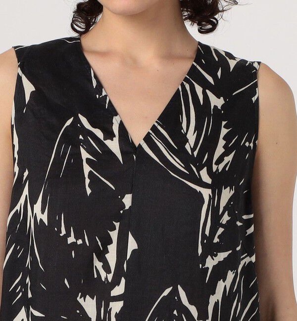 TOMORROWLAND GOODS「WRITEWELL　リーフパターンVネックドレス」|ワンピース|