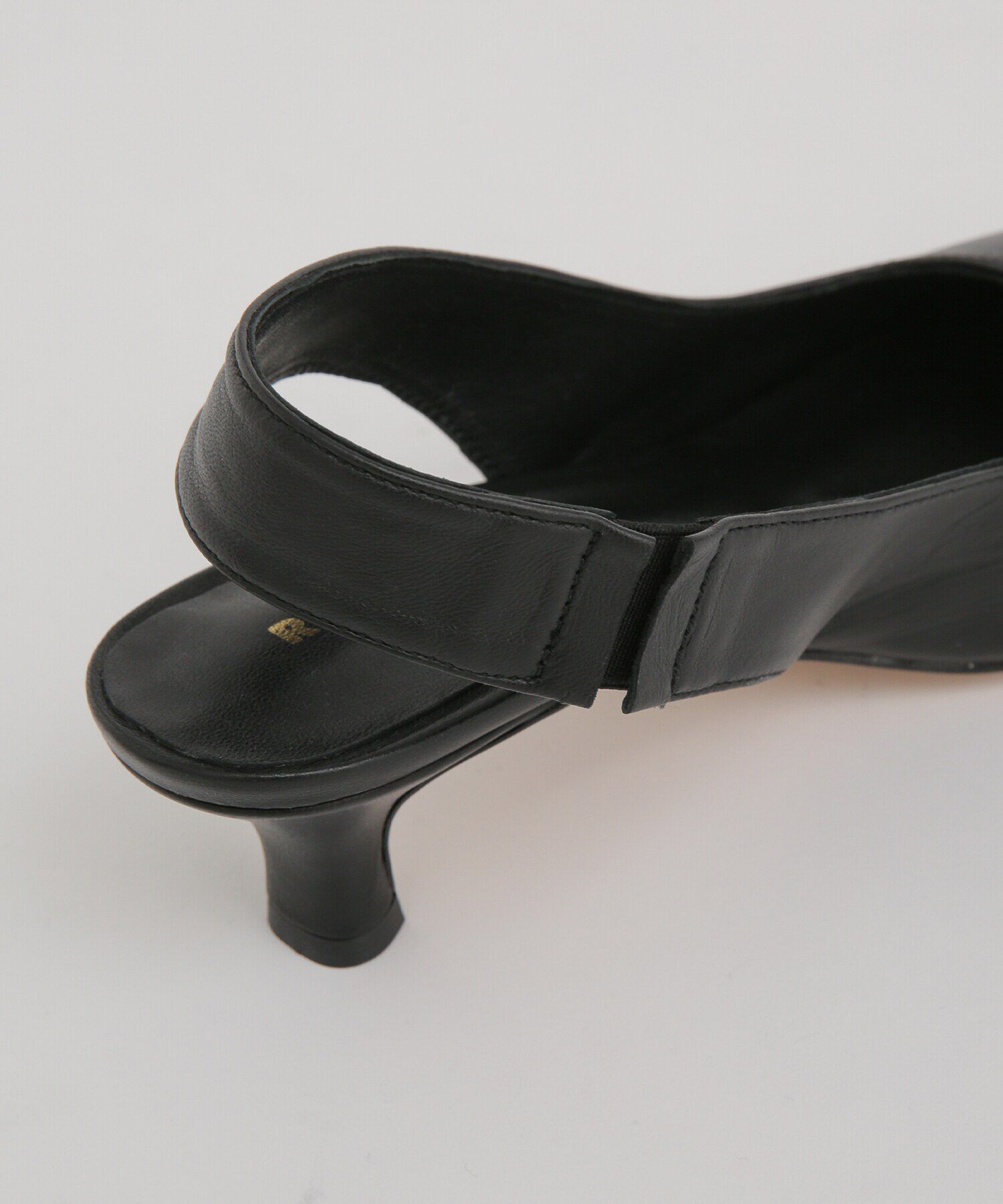 nano･universe「REMME/スクエアトゥバックストラップパンプス」|ビジネス・ドレスシューズ|