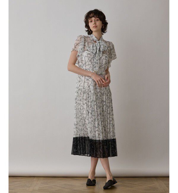 GRACE CONTINENTAL「ボウタイプリーツプリントワンピース」|ワンピース|キナリ