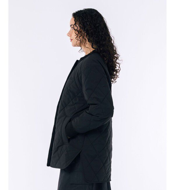 LACOSTE「ラウンドヘムライン ボックスシルエット撥水キルティングジャケット」|ノーカラージャケット|