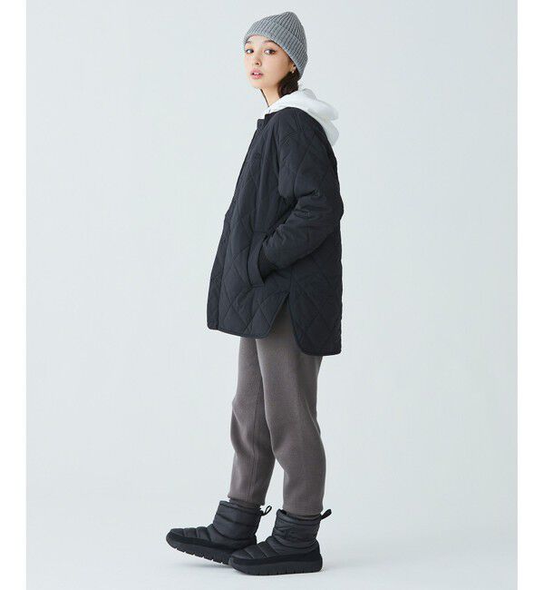 LACOSTE「ラウンドヘムライン ボックスシルエット撥水キルティングジャケット」|ノーカラージャケット|