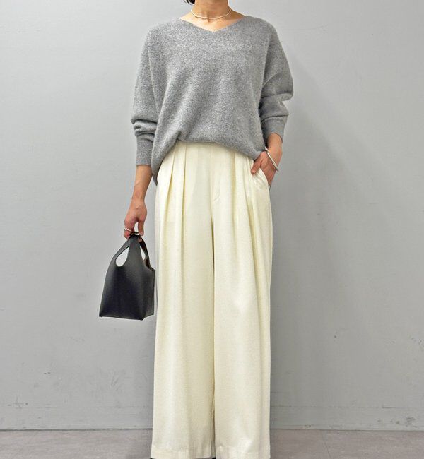  「【ウォッシャブル】【シーズンレスで使える】タックワイドスラックス」|チノ|