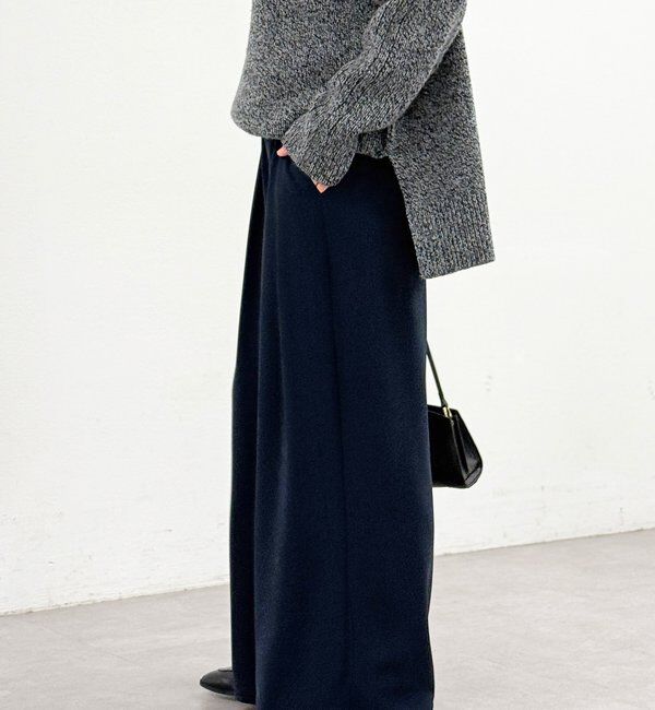  「【ウォッシャブル】【シーズンレスで使える】タックワイドスラックス」|チノ|