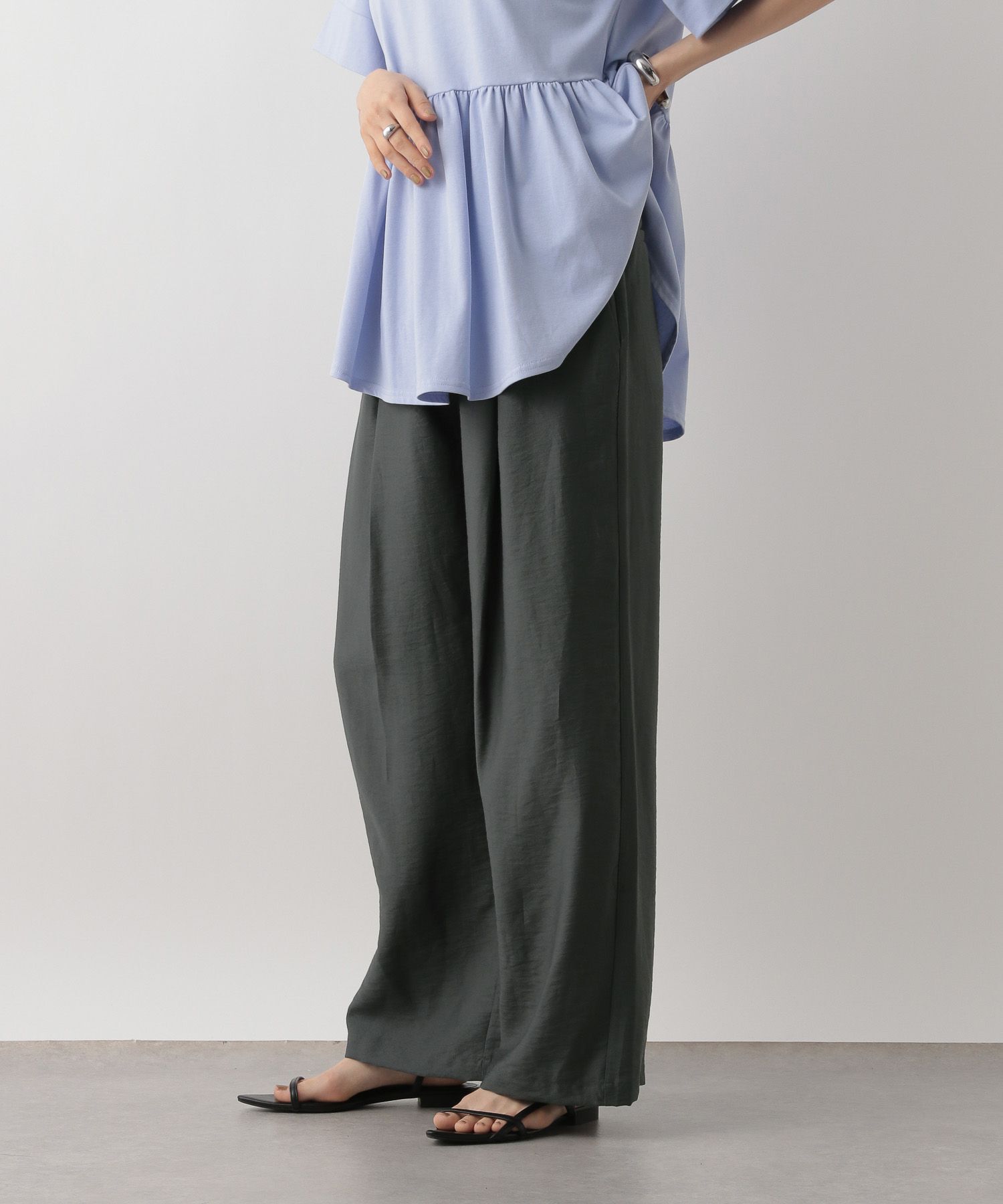 LOWRYS FARM「タックワイドイージーパンツ」|チノ|