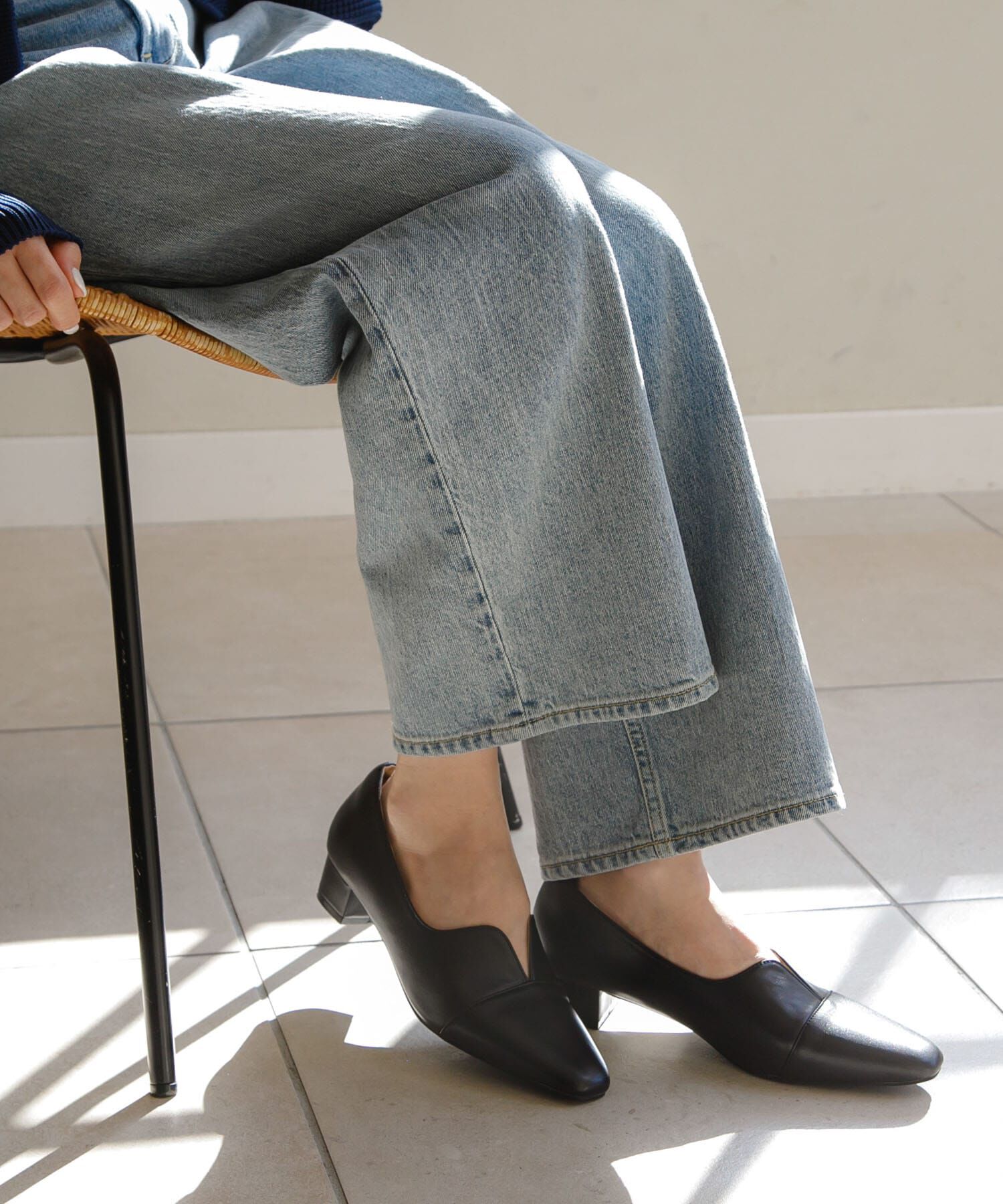 Sonny Label 「Vカットローヒールパンプス」|パンプス|ブラック