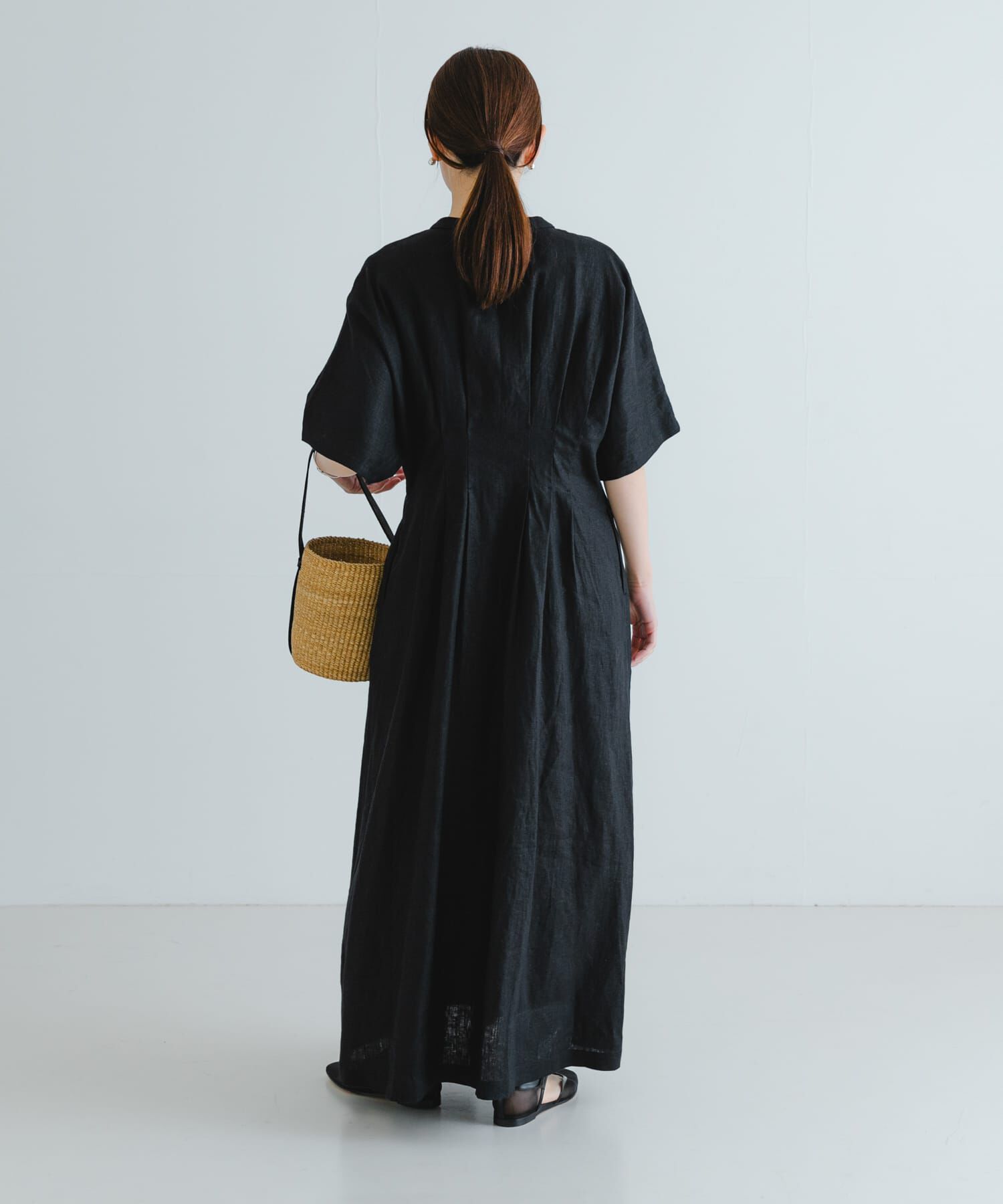 URBAN RESEARCH「『2サイズ展開』タックデザインリネンワンピース」|ワンピース|