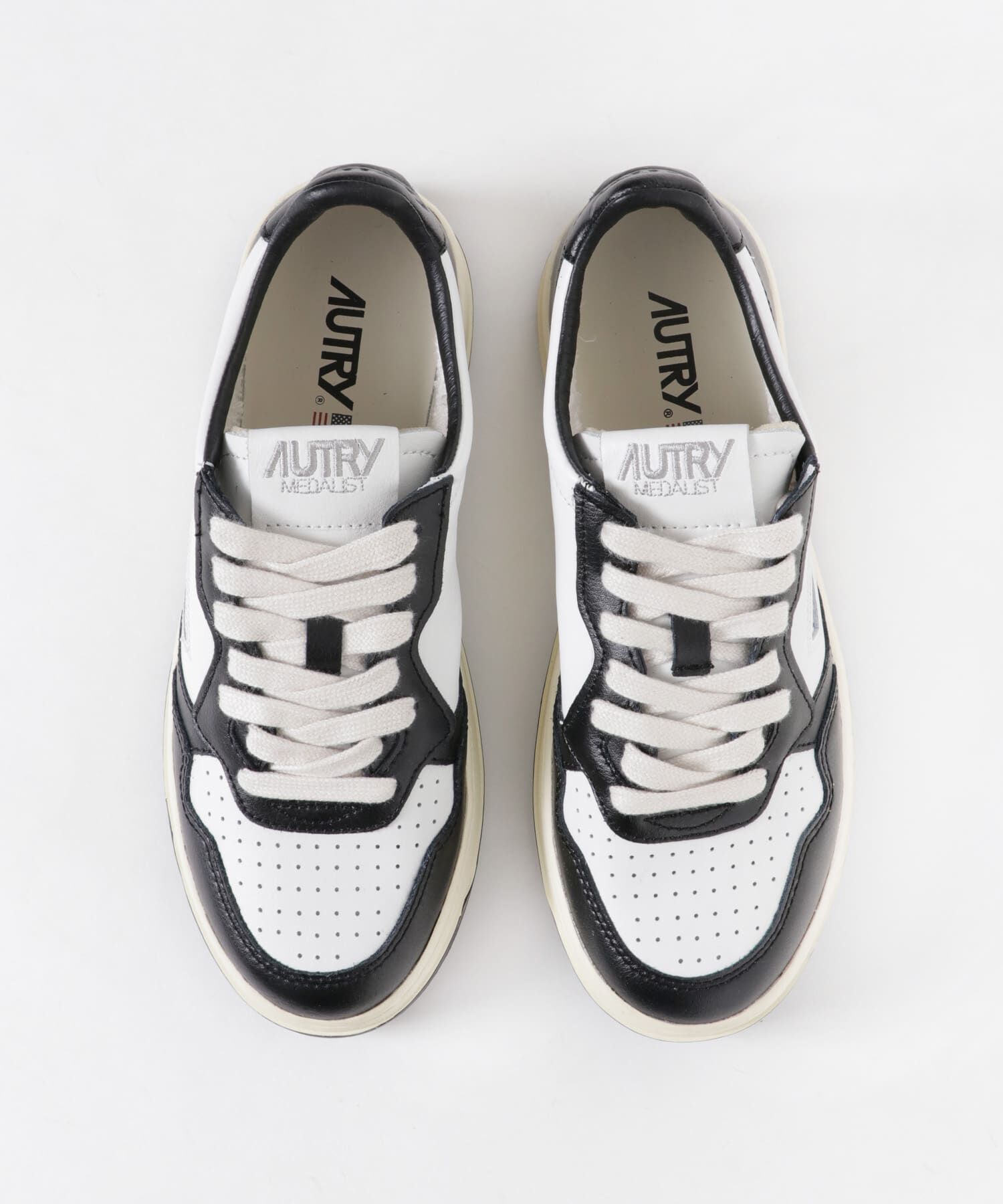 URBAN RESEARCH「AUTRY　MEDALIST LOW」|スニーカー|