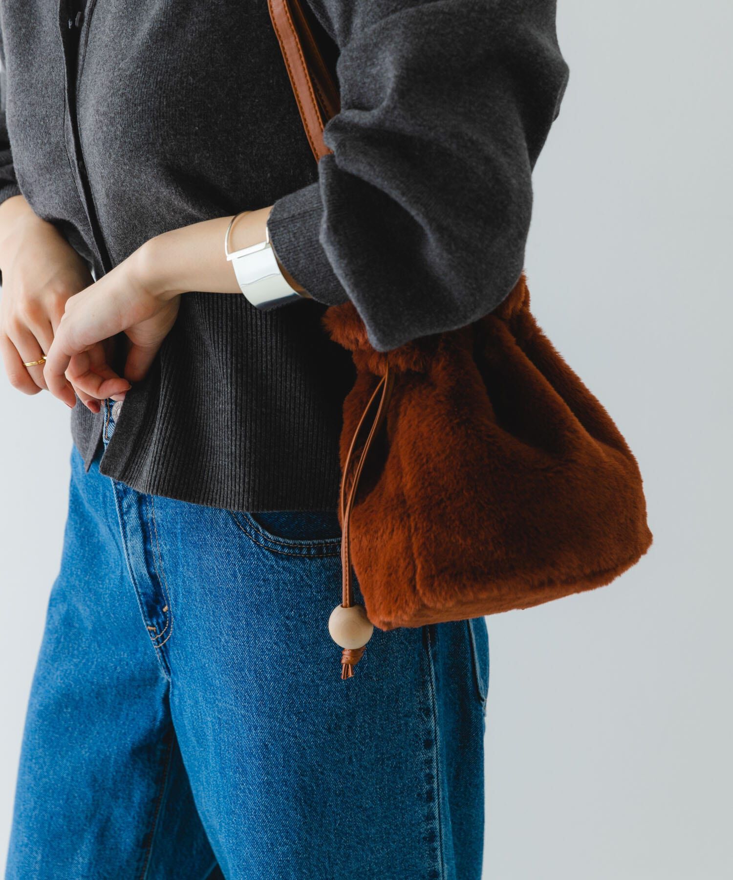 RODE SKO「ウッドボールキンチャクファーバッグ」|スカート|