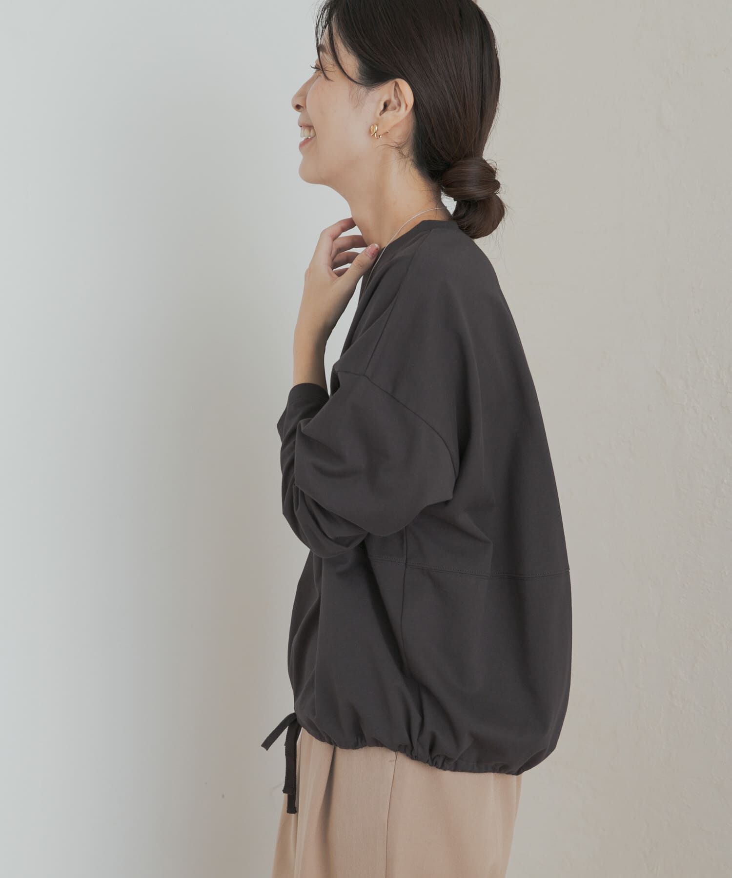 URBAN RESEARCH DOORS「ヘムドロストロングスリーブプルオーバー」|Tシャツ・カットソー|