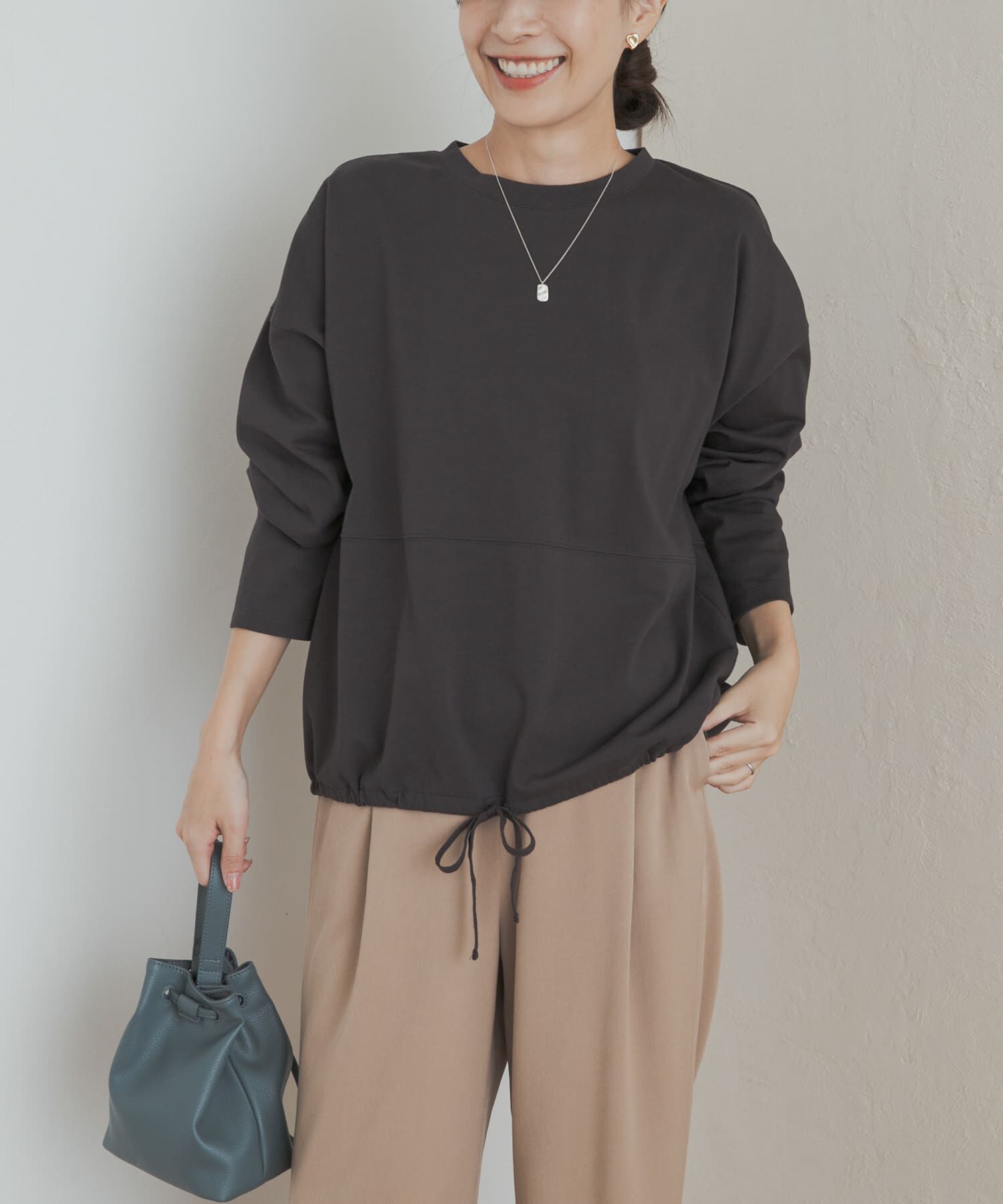 URBAN RESEARCH DOORS「ヘムドロストロングスリーブプルオーバー」|Tシャツ・カットソー|